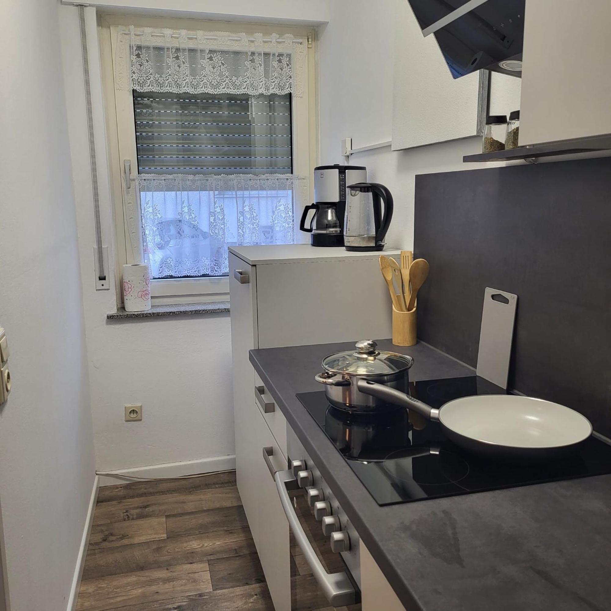 Gemuetliche Appartement Бад-Ейнгаузен Екстер'єр фото